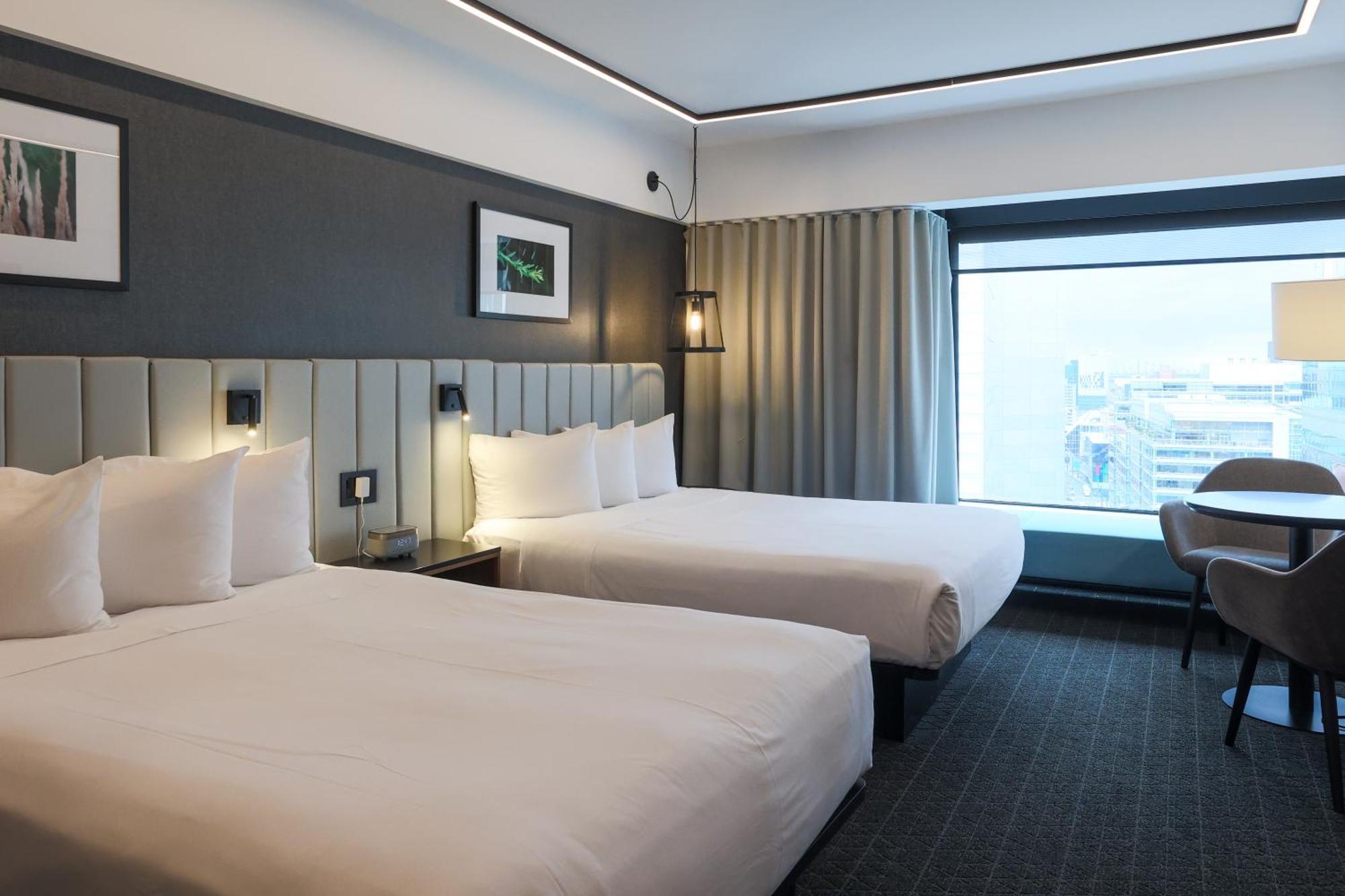 Chambre Supérieure avec 2 Lits Doubles